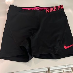 Nike pro dri fit shorts 💞